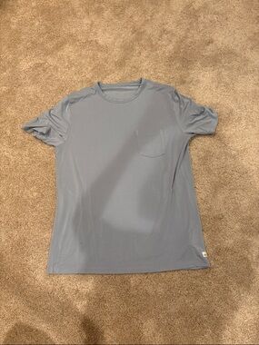 Vuori Men's Pocket Tee in Light Slate Blue